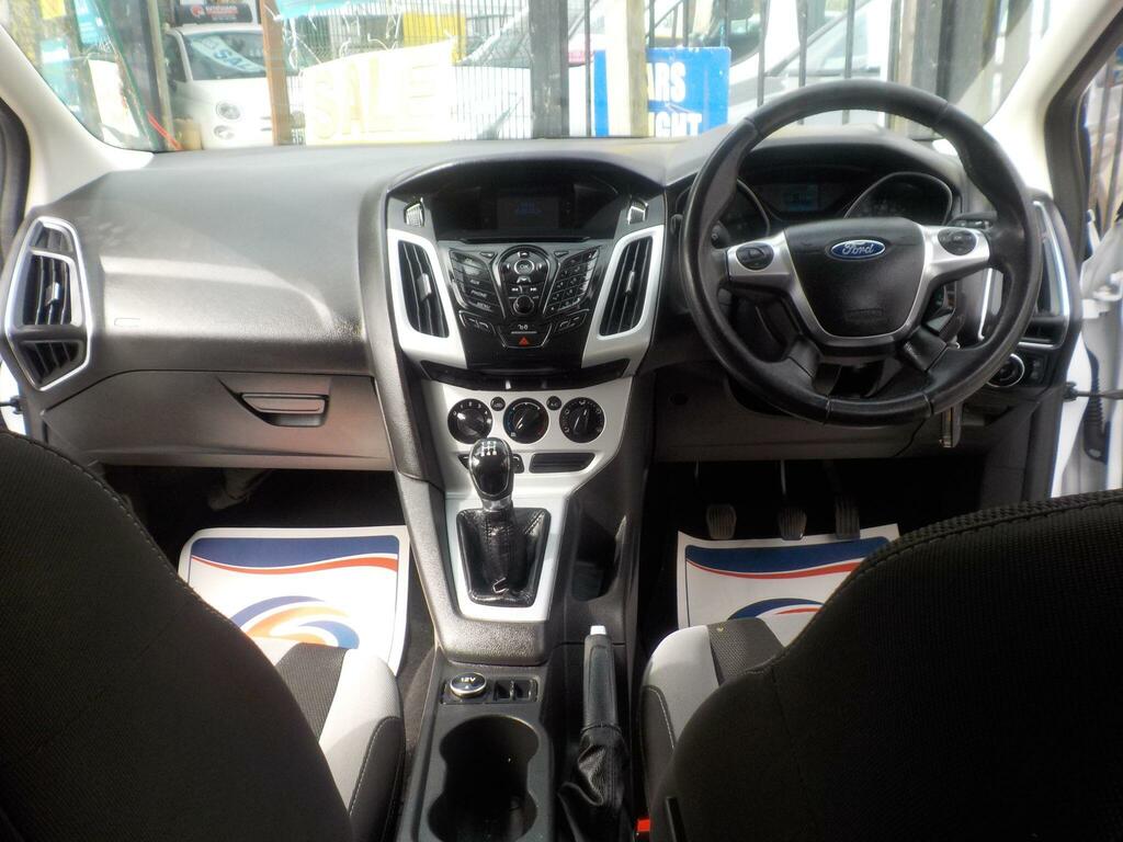 Ford Focus 1.6 Zetec Hatchback Euro 5 105 Blue #12