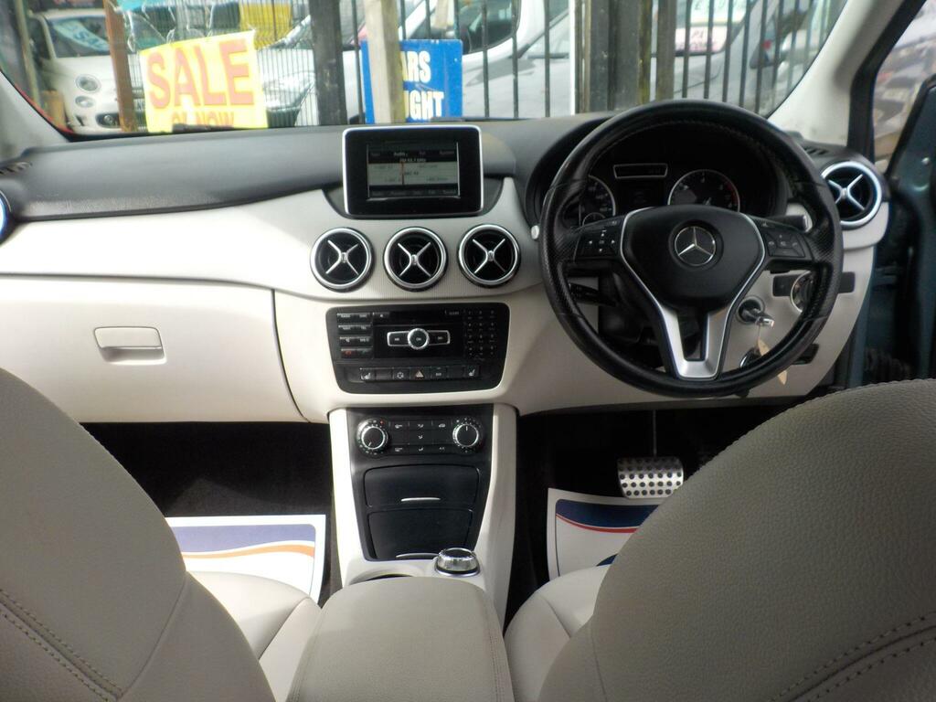Mercedes-Benz B Class 1.8 B200 Cdi Sport 7G-dct Euro 5... Red #12