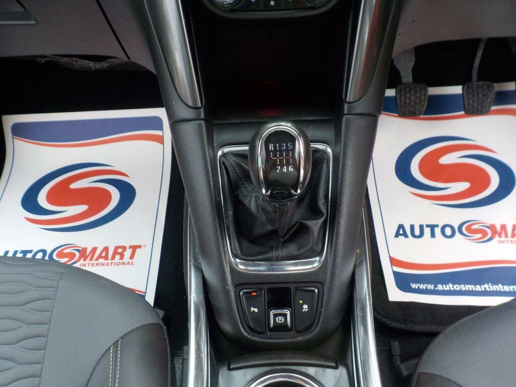 Vauxhall Zafira Tourer Mpv Silver #18