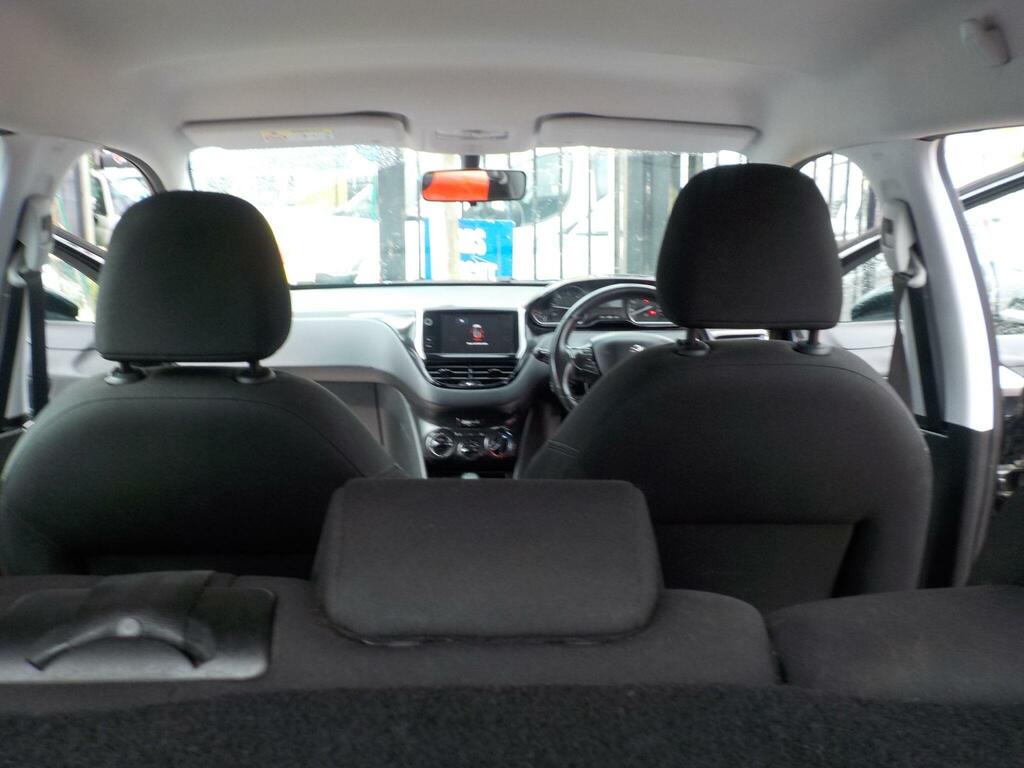 Peugeot 2008 1.2 Vti Allure Black #22