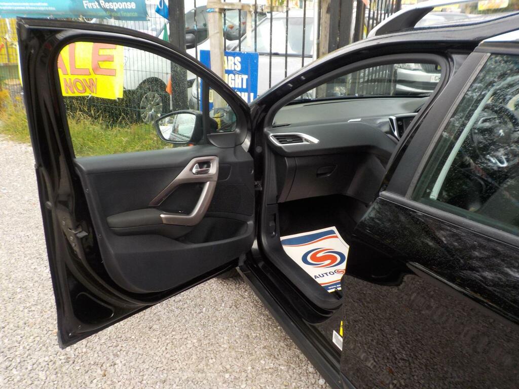 Peugeot 2008 1.2 Vti Allure Black #26