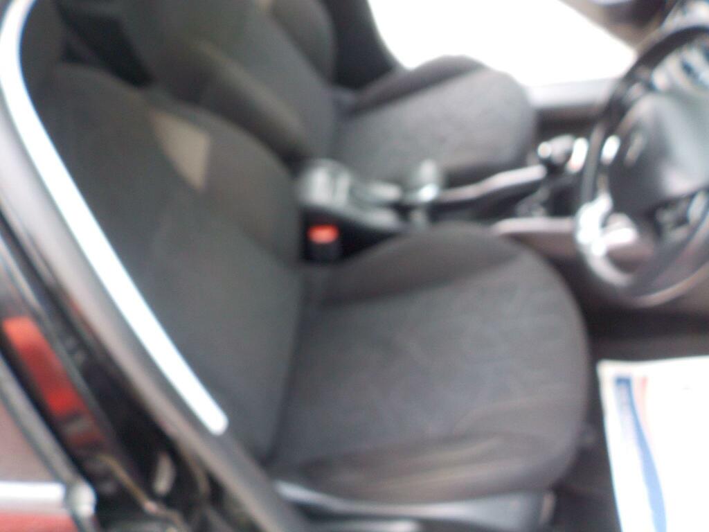 Peugeot 2008 1.2 Vti Allure Black #16