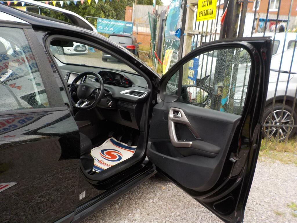 Peugeot 2008 1.2 Vti Allure Black #17