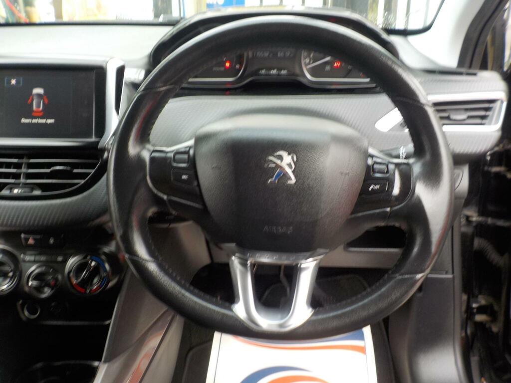 Peugeot 2008 1.2 Vti Allure Black #14