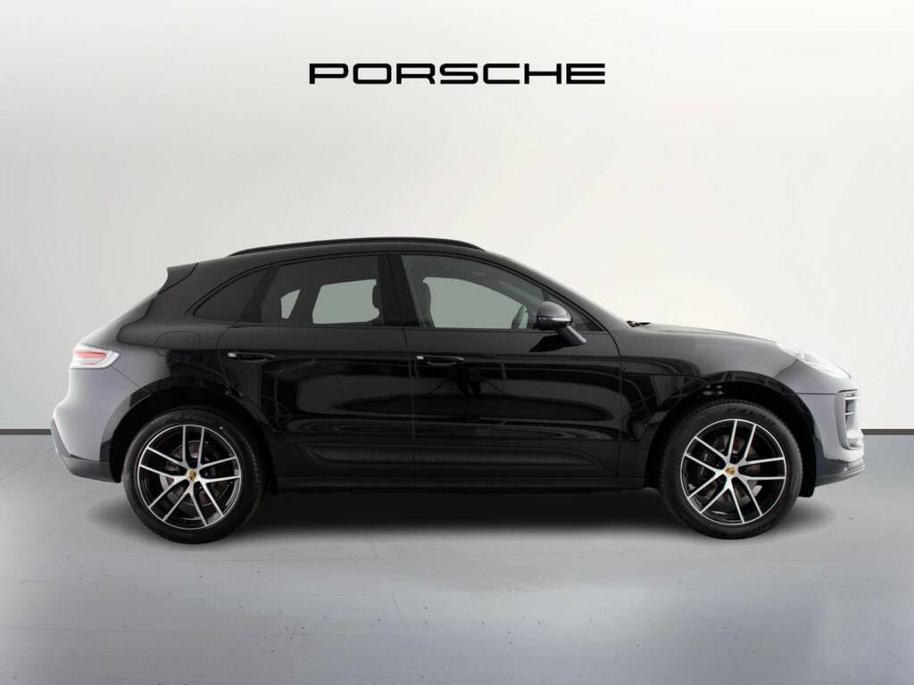 Porsche Macan Suv Black #2