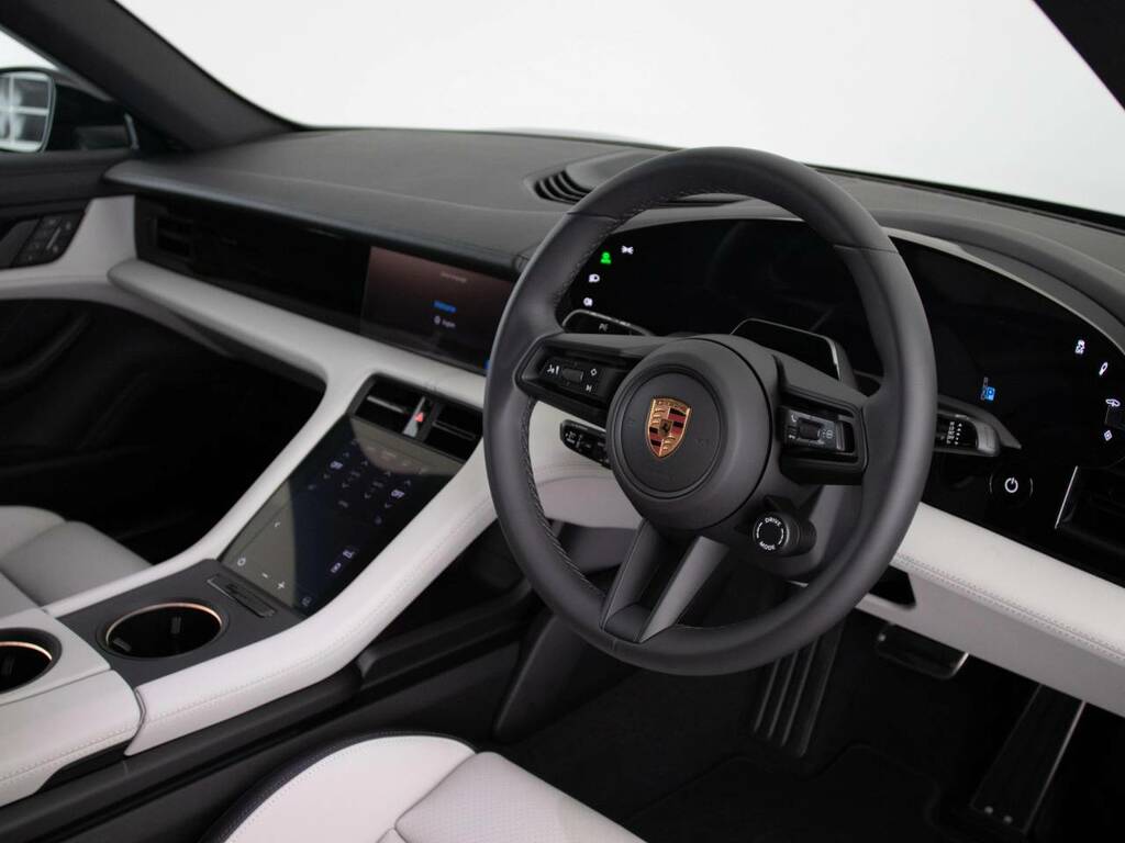 Porsche Taycan 4S Black #4
