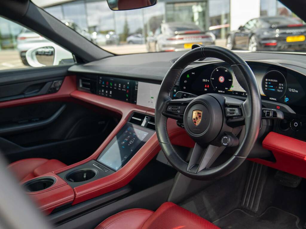 Porsche Taycan 4S White #4