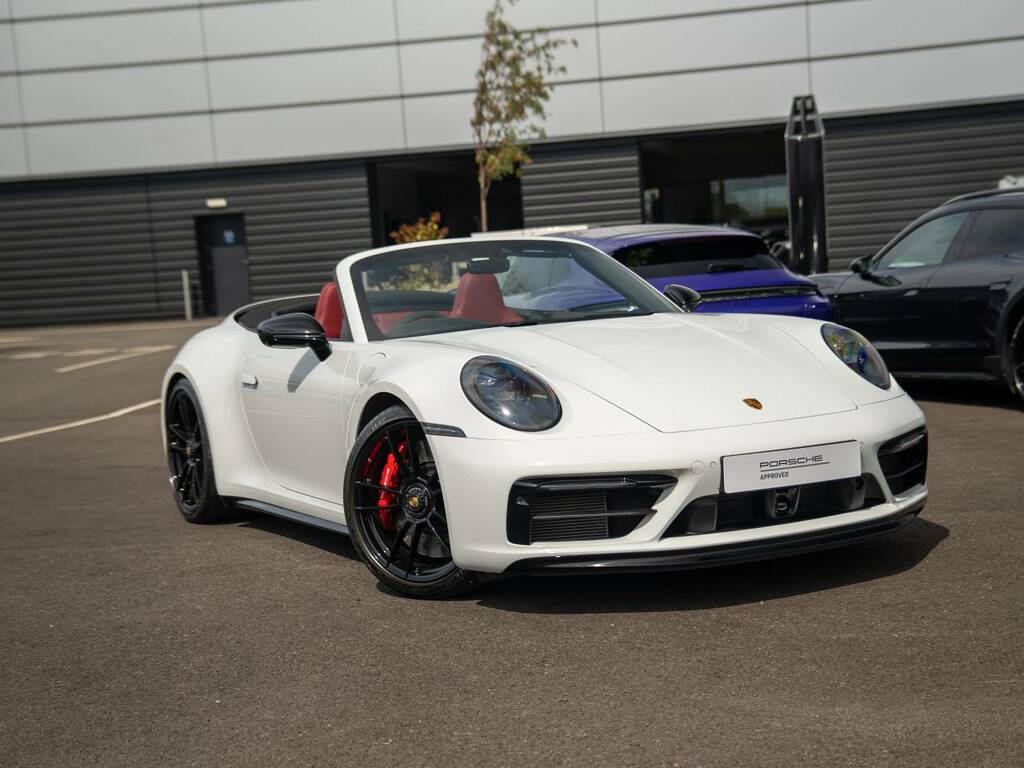Porsche 911 Carrera 4 Gts Cabriolet My24 White