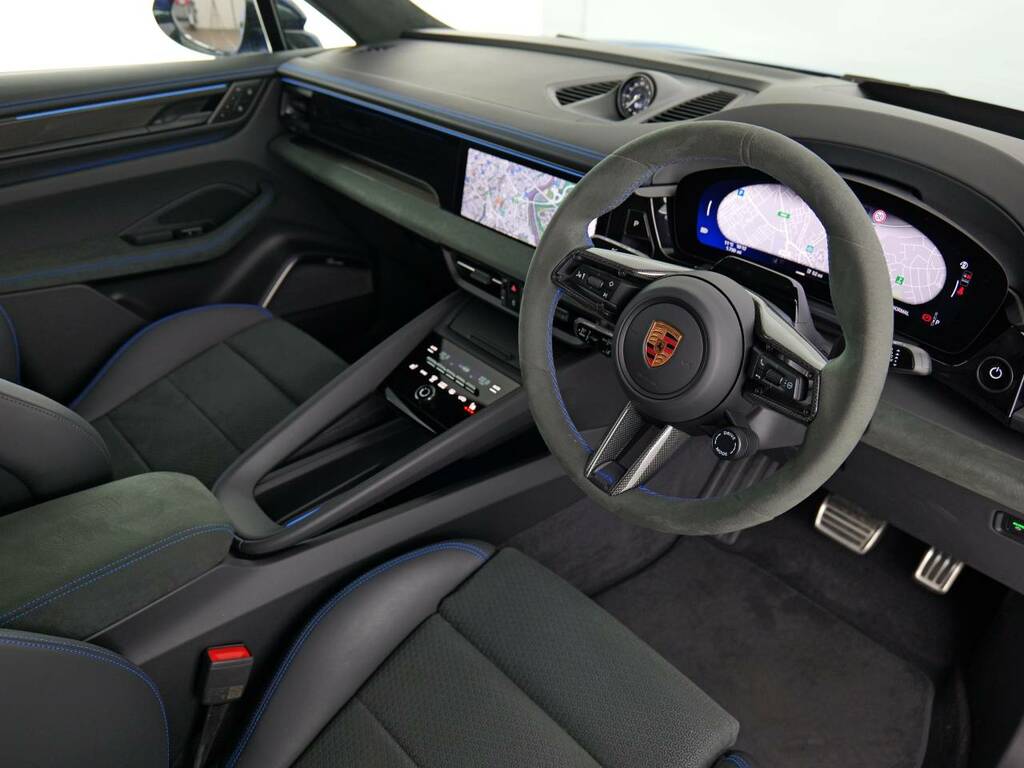 Porsche Macan Gts Electric Blue #4