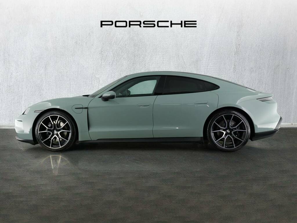 Porsche Taycan 4S Green #2