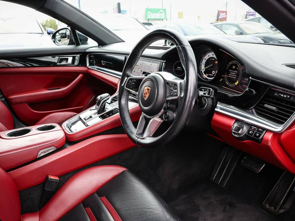 Porsche Panamera 4 E-hybrid Black #4