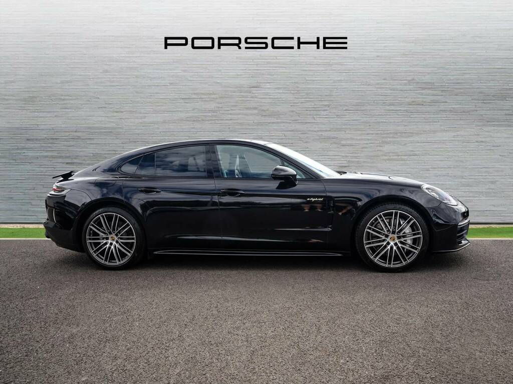 Porsche Panamera 4 E-hybrid Black #3