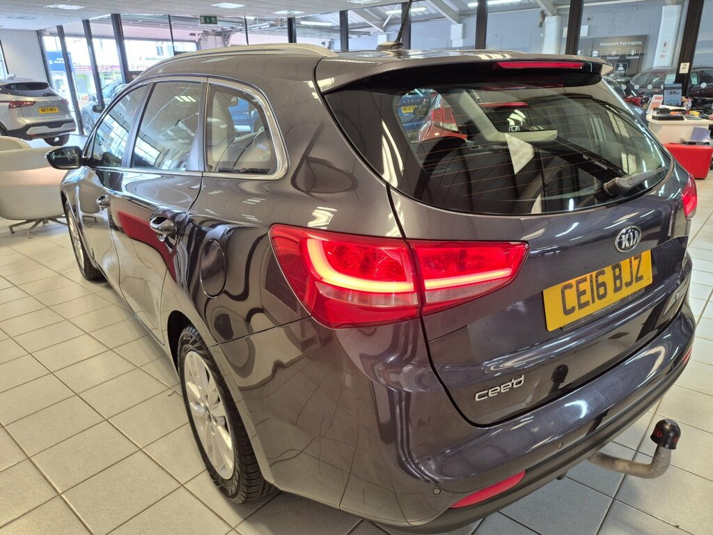 Kia Ceed 1.6 Crdi 2 Sportswagon Euro 6 S Silver #2