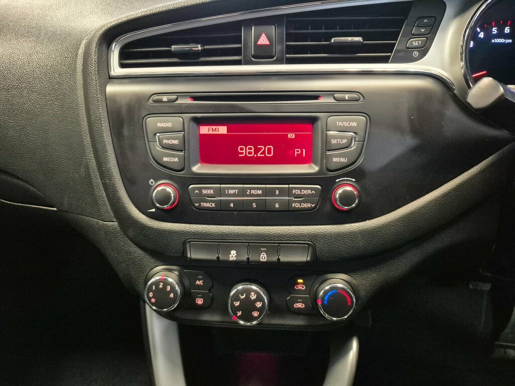 Kia Ceed 1.6 Crdi 3 Sportswagon Dct Euro 6 Ss White #19