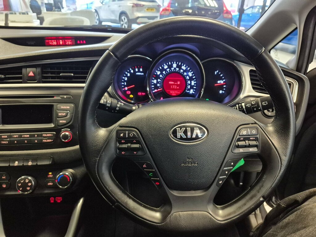 Kia Ceed 1.6 Crdi 3 Sportswagon Dct Euro 6 Ss White #17