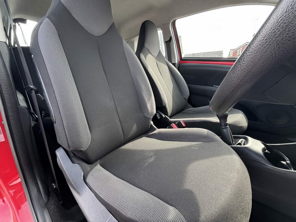 Peugeot 108 1.0 Access Low Mileage Cheap Tax And Insurance Red #10