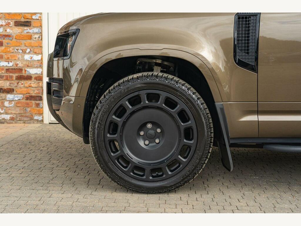 Land Rover Defender 110 3.0 D300 X-dynamic Hse 110 7 Seat Black #10