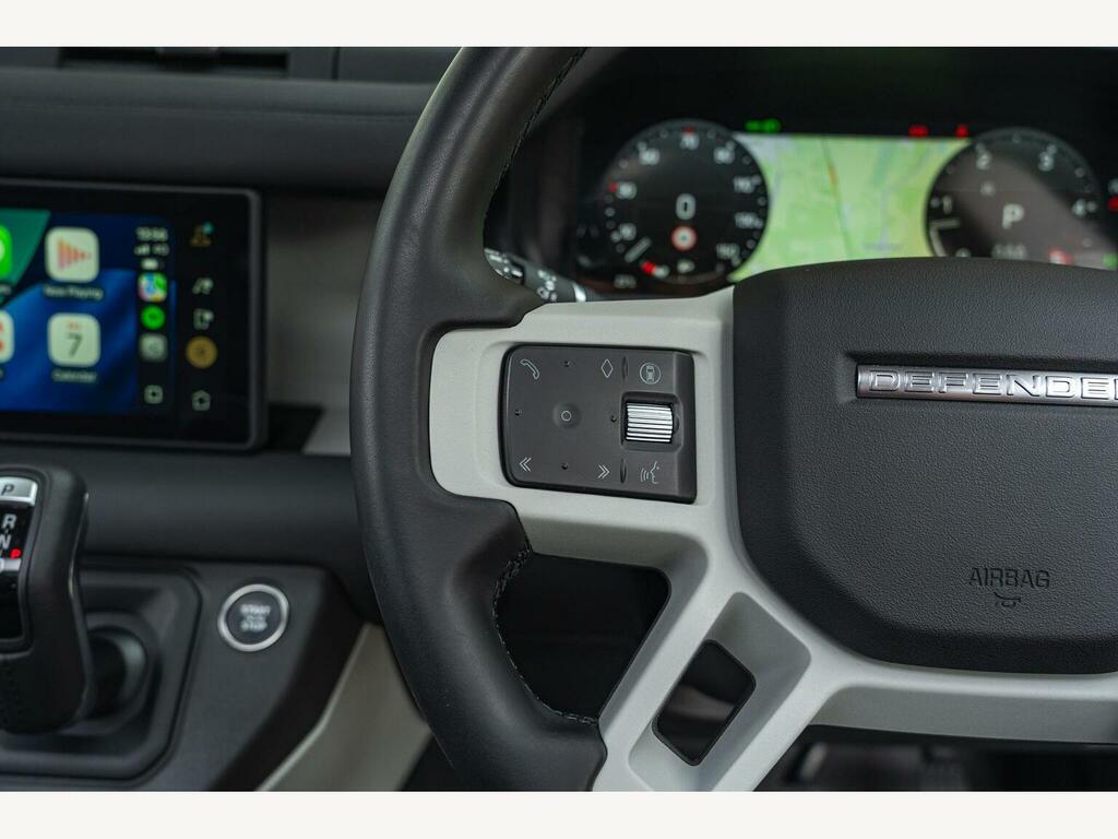 Land Rover Defender 110 3.0 D300 X-dynamic Hse 110 7 Seat Black #41