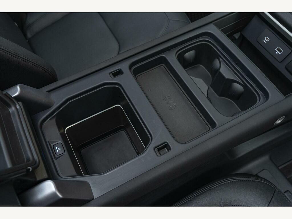 Land Rover Defender 110 3.0 D300 X-dynamic Hse 110 7 Seat Black #48