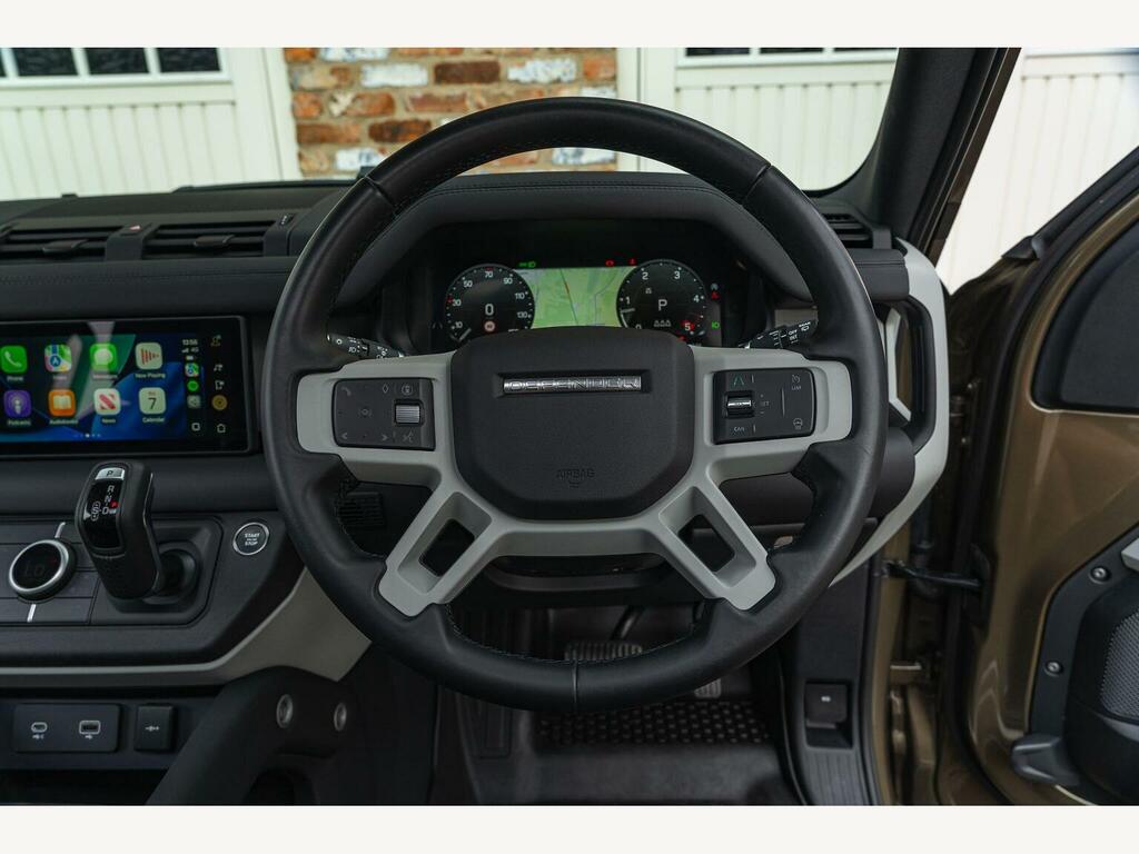 Land Rover Defender 110 3.0 D300 X-dynamic Hse 110 7 Seat Black #39
