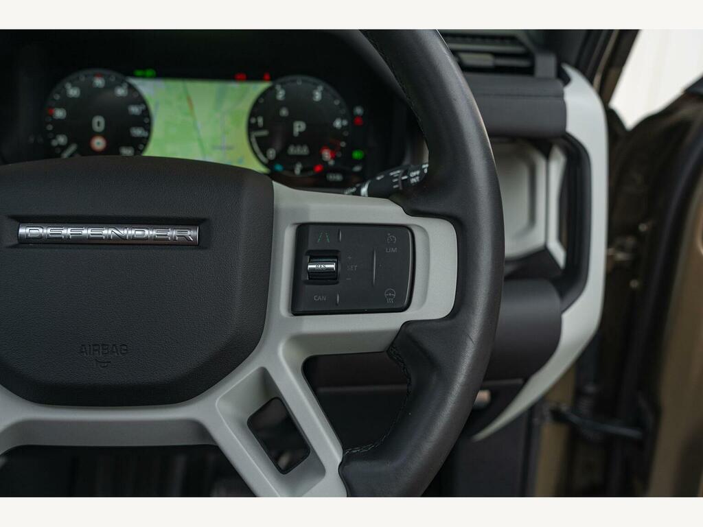 Land Rover Defender 110 3.0 D300 X-dynamic Hse 110 7 Seat Black #42