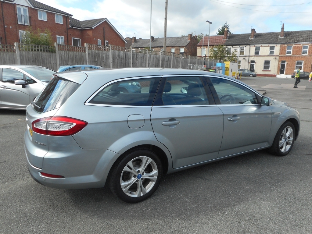 Ford Mondeo 2.0 Titanium Tdci Silver #2