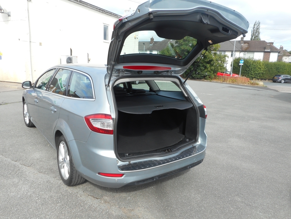 Ford Mondeo 2.0 Titanium Tdci Silver #4