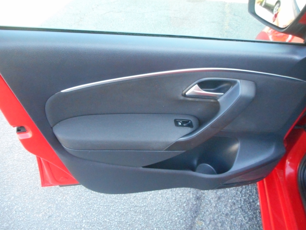 Volkswagen Polo Polo Sel Tdi Black #35