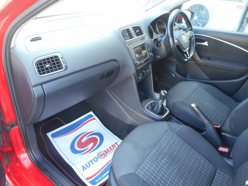 Volkswagen Polo Polo Sel Tdi Black #36