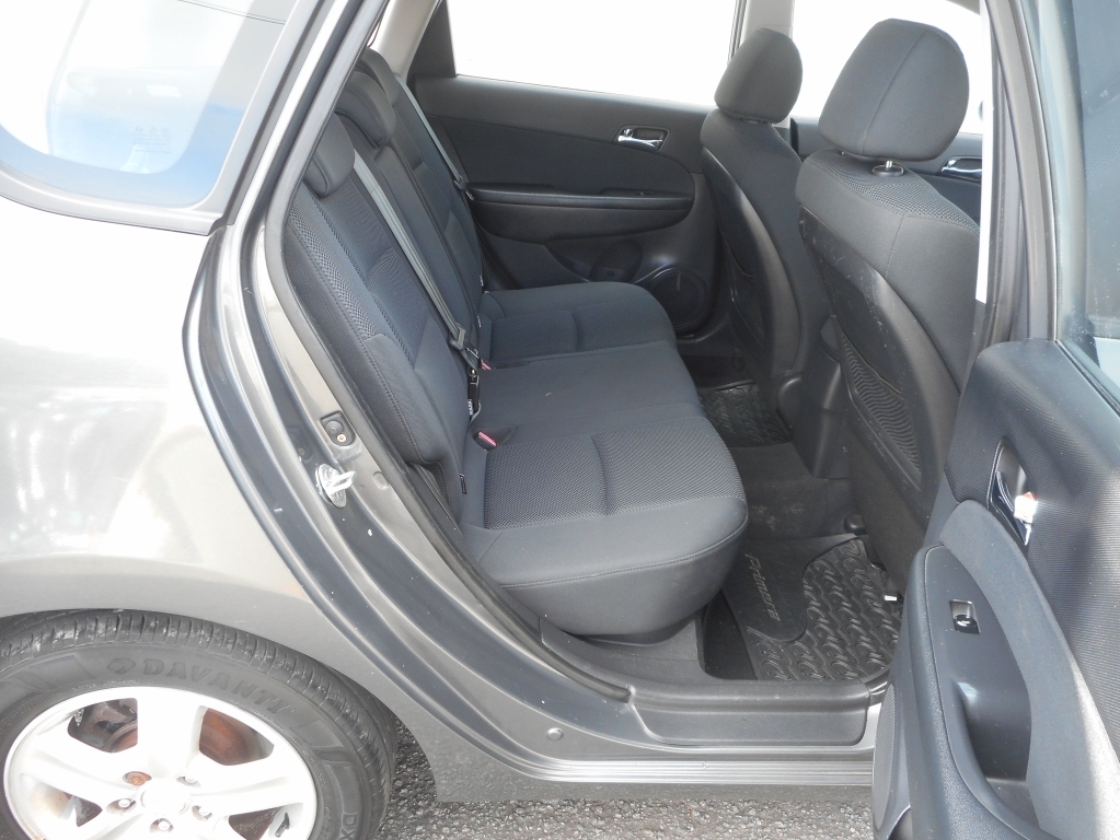 Hyundai I30 1.6 Comfort Estate Euro 4 124 B Blue #27