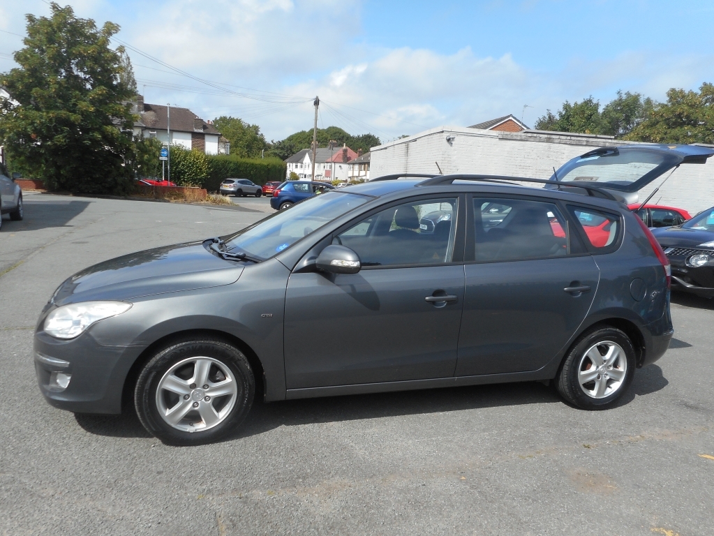 Hyundai I30 1.6 Comfort Crdi Grey #5