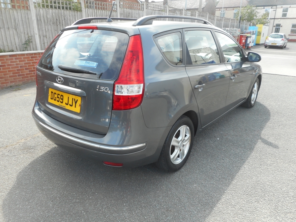 Hyundai I30 1.6 Comfort Crdi Grey #3