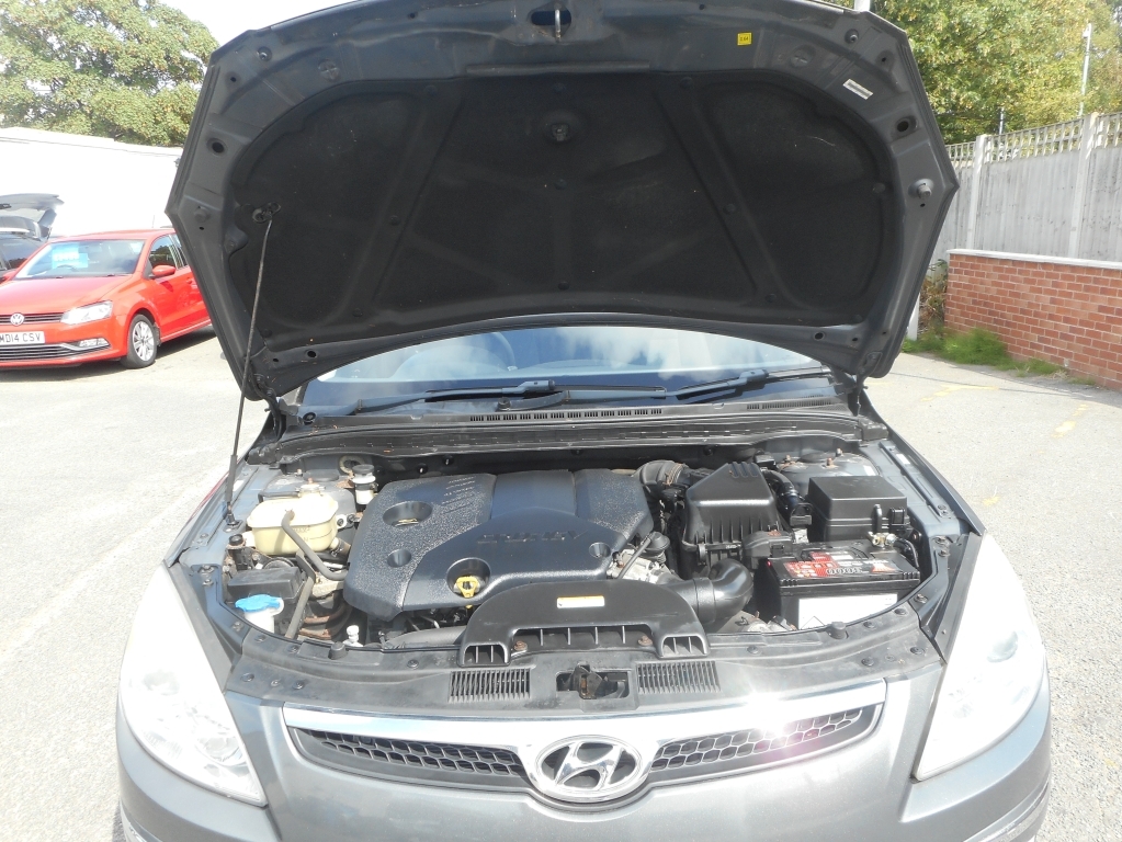 Hyundai I30 1.6 Comfort Estate Euro 4 124 B Blue #13