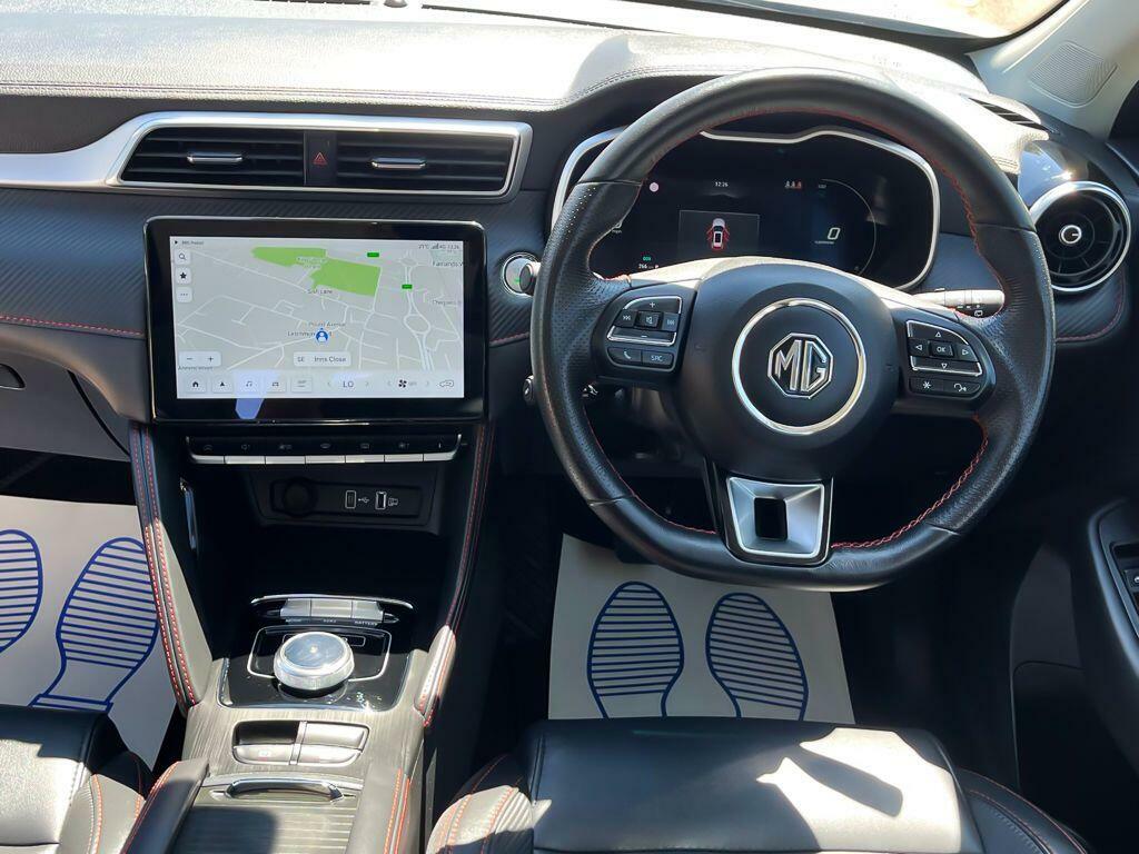 MG ZS 72.6Kwh Trophy Connect Long Range BG24EOV White #2