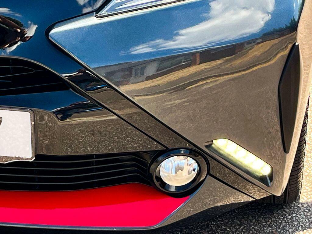 Toyota Aygo X X-play Grey #37