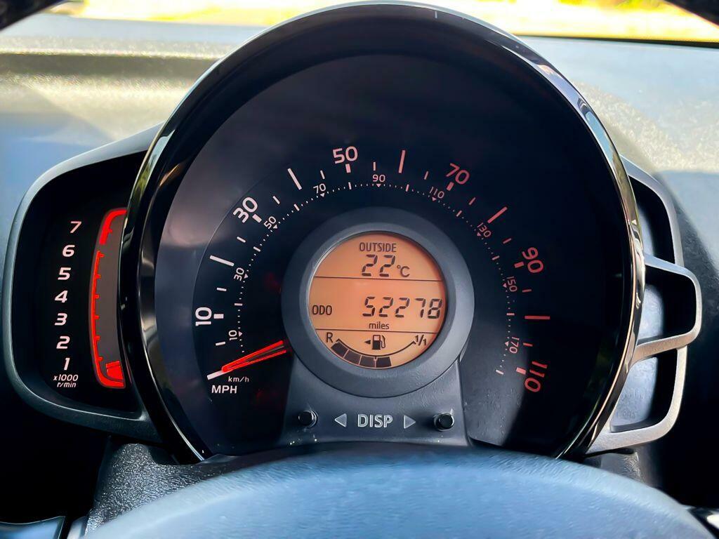 Toyota Aygo X X-play Grey #30