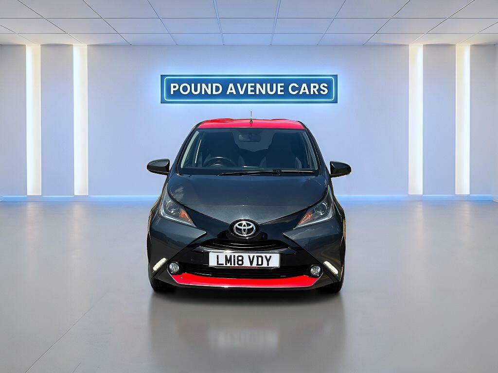 Toyota Aygo X X-press Grey #3