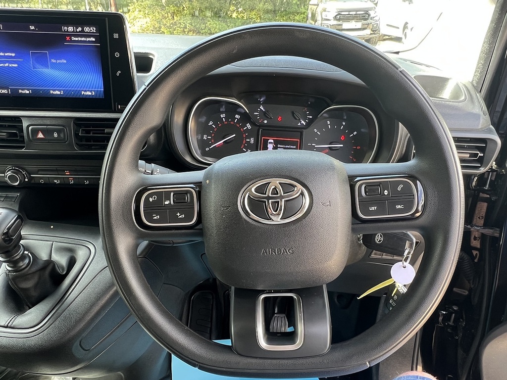 Toyota Proace City Bluehdi Icon Short Panel White #33