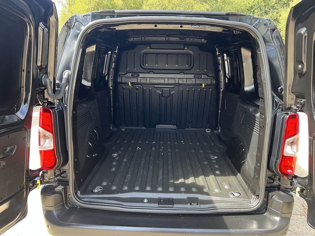 Toyota Proace City Bluehdi Icon Short Panel White #19