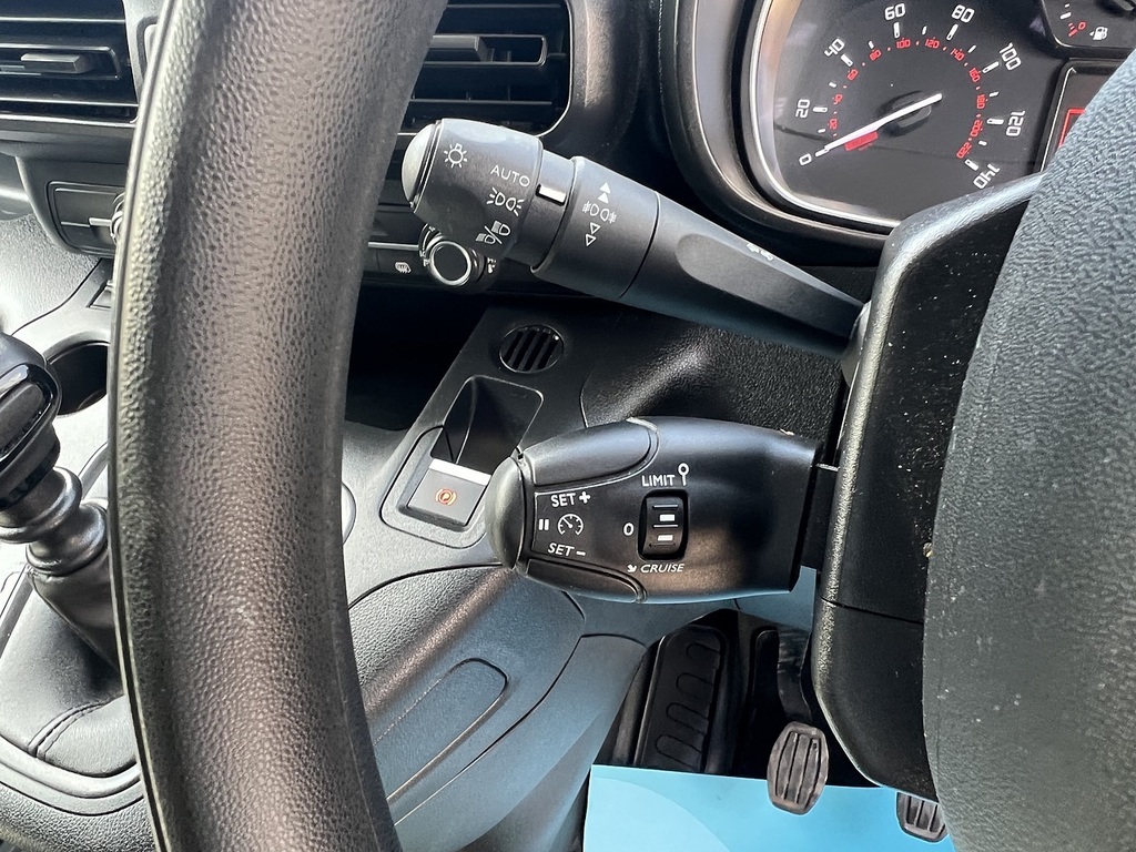 Toyota Proace City Bluehdi Icon Short Panel White #34