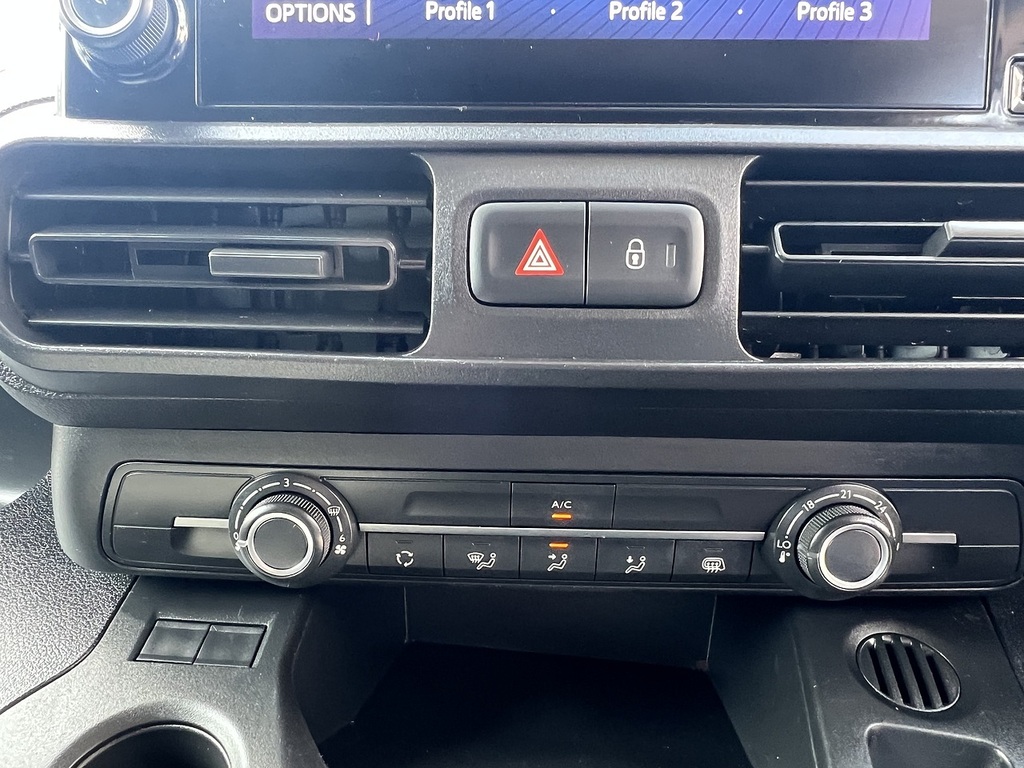 Toyota Proace City Bluehdi Icon Short Panel White #36