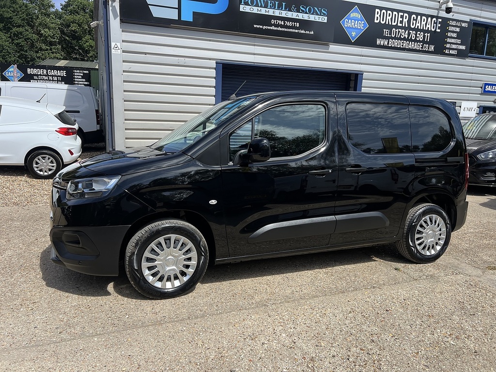 Toyota Proace City Bluehdi Icon Black #3