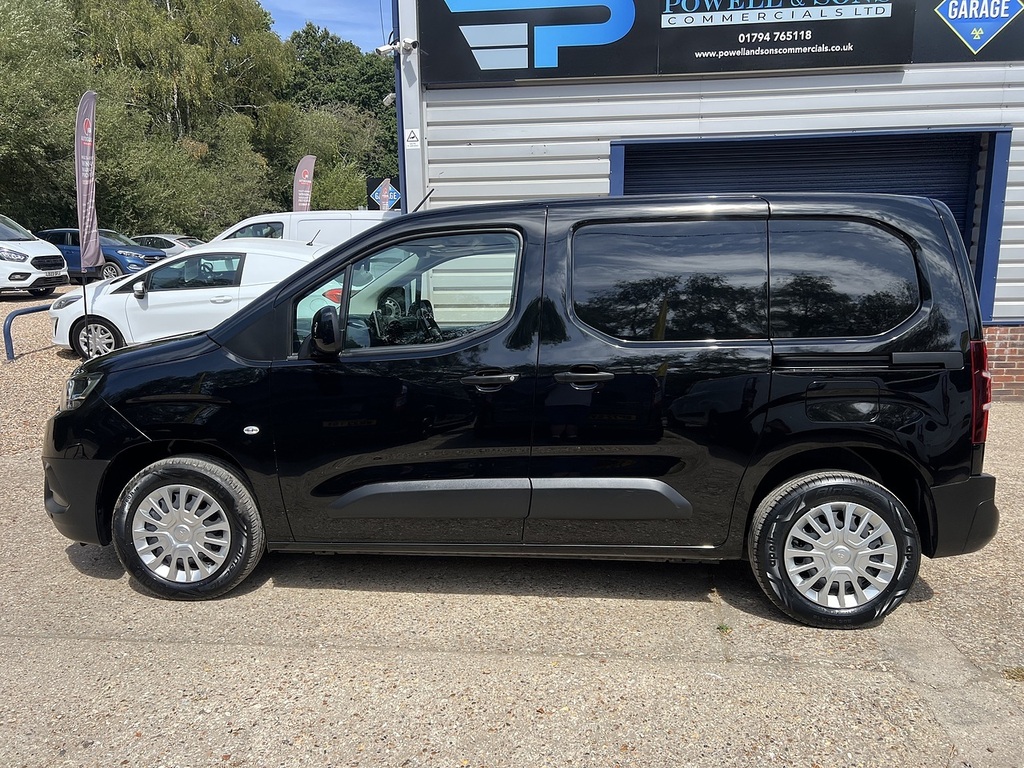 Toyota Proace City Bluehdi Icon Black #4