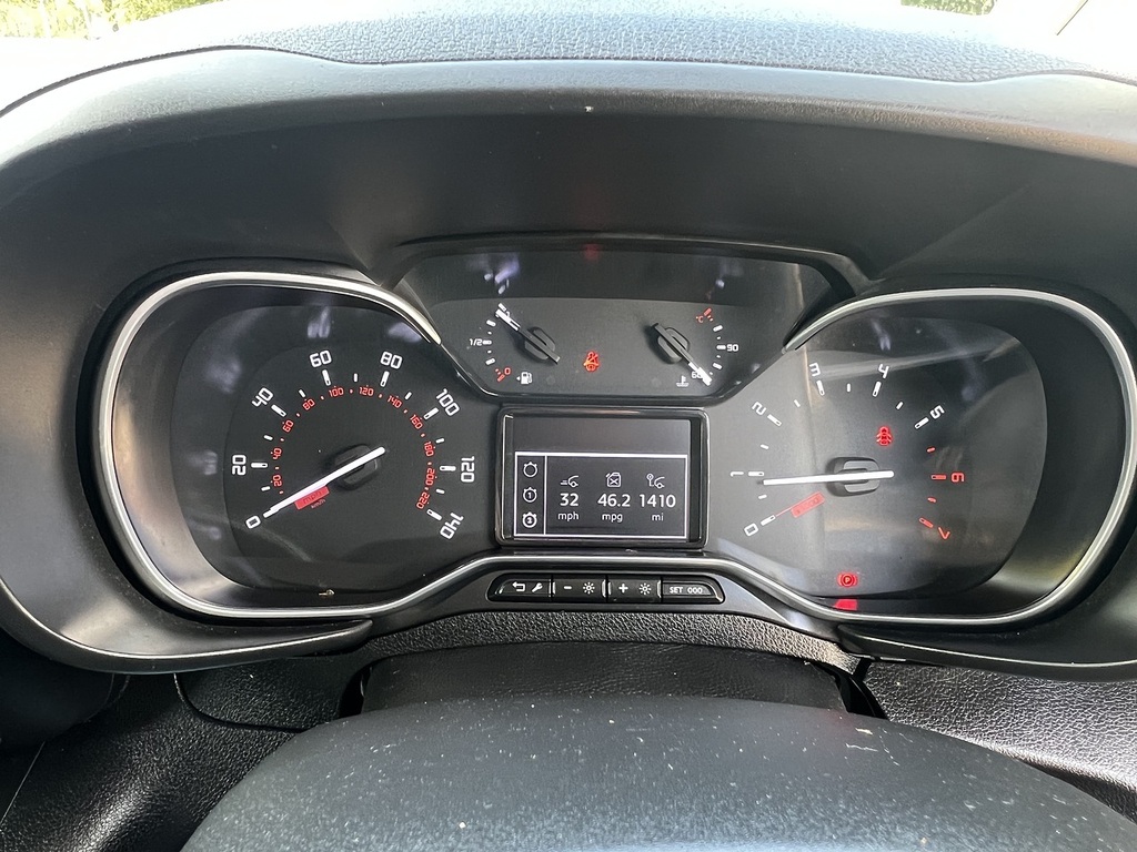 Toyota Proace City Bluehdi Icon Short Panel White #32