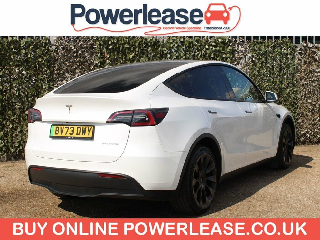 Tesla Model Y Suv White