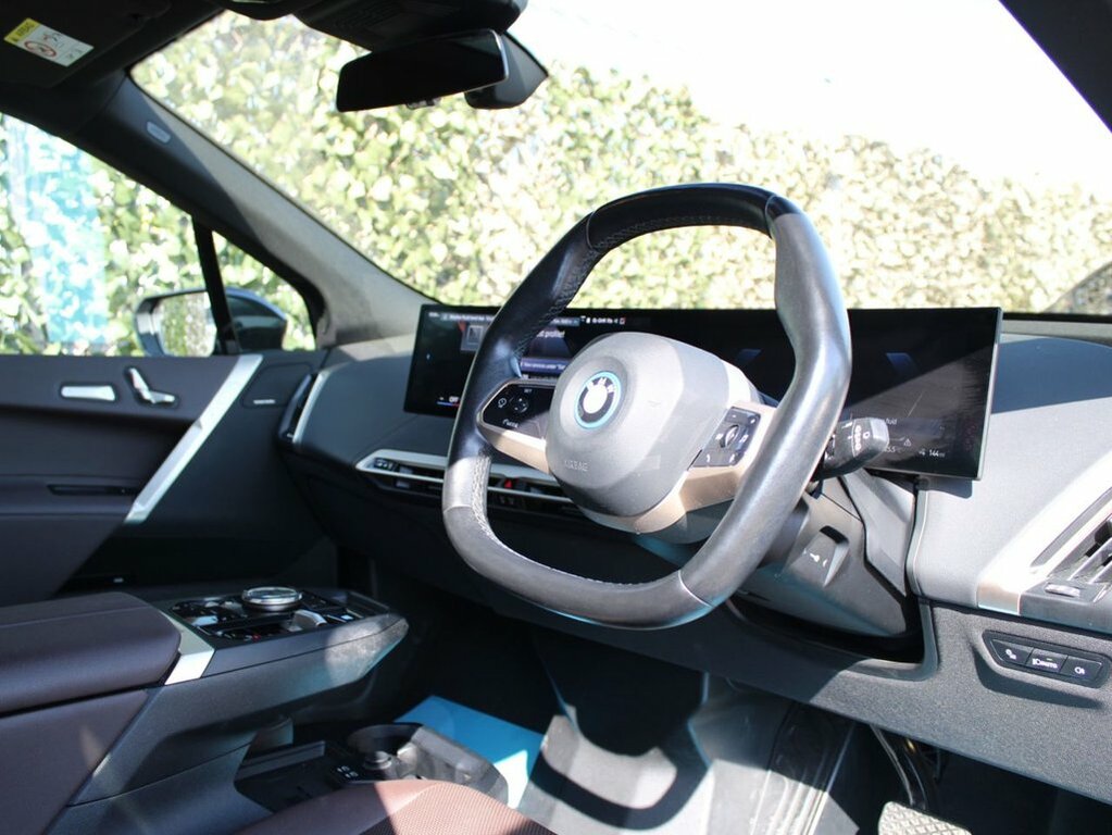 BMW iX 240Kw Xdrive40 Sport 77.6Kwh Skylounge Silver #15