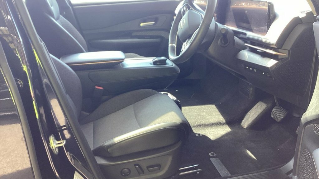 Nissan Ariya Suv Black #4