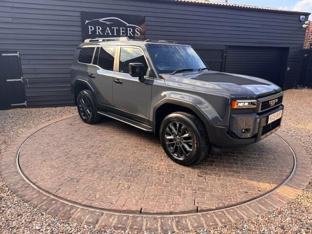 Toyota Land Cruiser Invincible Suv Grey