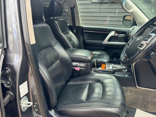 Toyota Land Cruiser V8 4.5 D-4d V8 Black #9