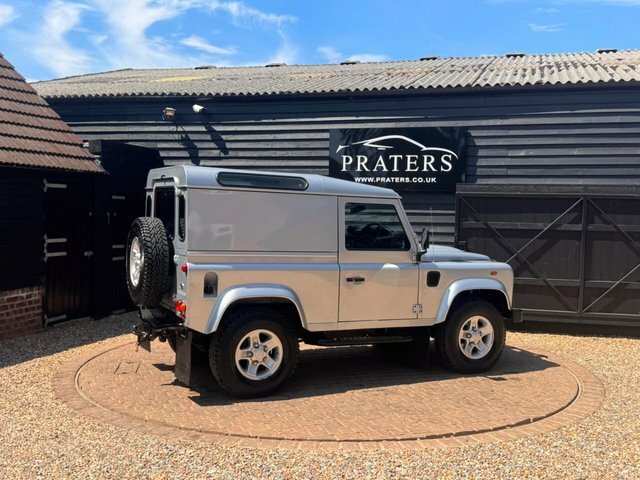 Land Rover Defender 90 Defender 90 Td Green #11